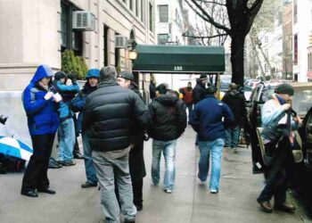 Analizziamo insieme i personaggi che compongono la docuserie sul mostro di Wall Street Madoff.